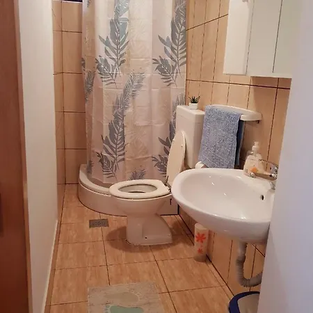 Niko Apartment *